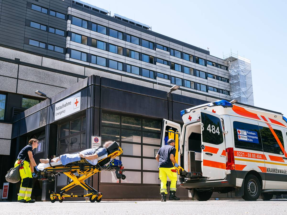 Die Klinik in Köln-Merheim richtete im Juni 2026 eine zusätzliche Patienten-Aufnahmestation für Hitzeopfer ein.