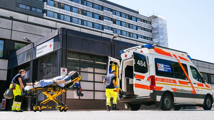 Die Klinik in Köln-Merheim richtete im Juni 2026 eine zusätzliche Patienten-Aufnahmestation für Hitzeopfer ein.