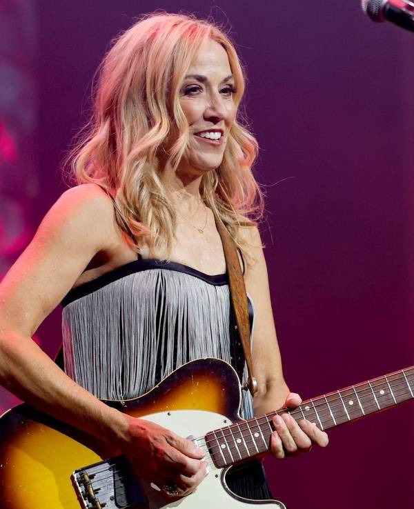 Sheryl Crow veröffentlicht mit „Pick Me Up“ ein neues Album. (Bild: Jason Kempin/Getty Images for ACM)