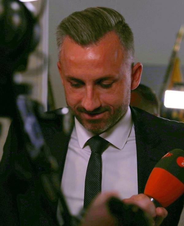 Ulrich Siegmund wird von Fabian Köster interviewt
