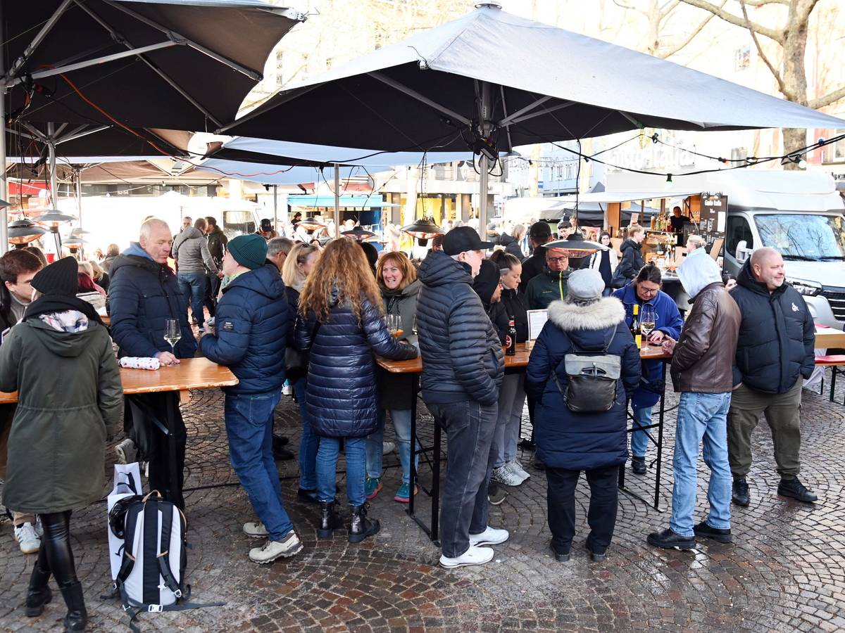 Der Feierabendmarkt „Meet & Eat“ auf dem Rudolfplatz.