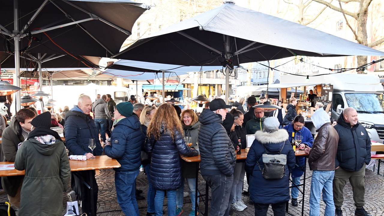 Der Feierabendmarkt „Meet & Eat“ auf dem Rudolfplatz.
