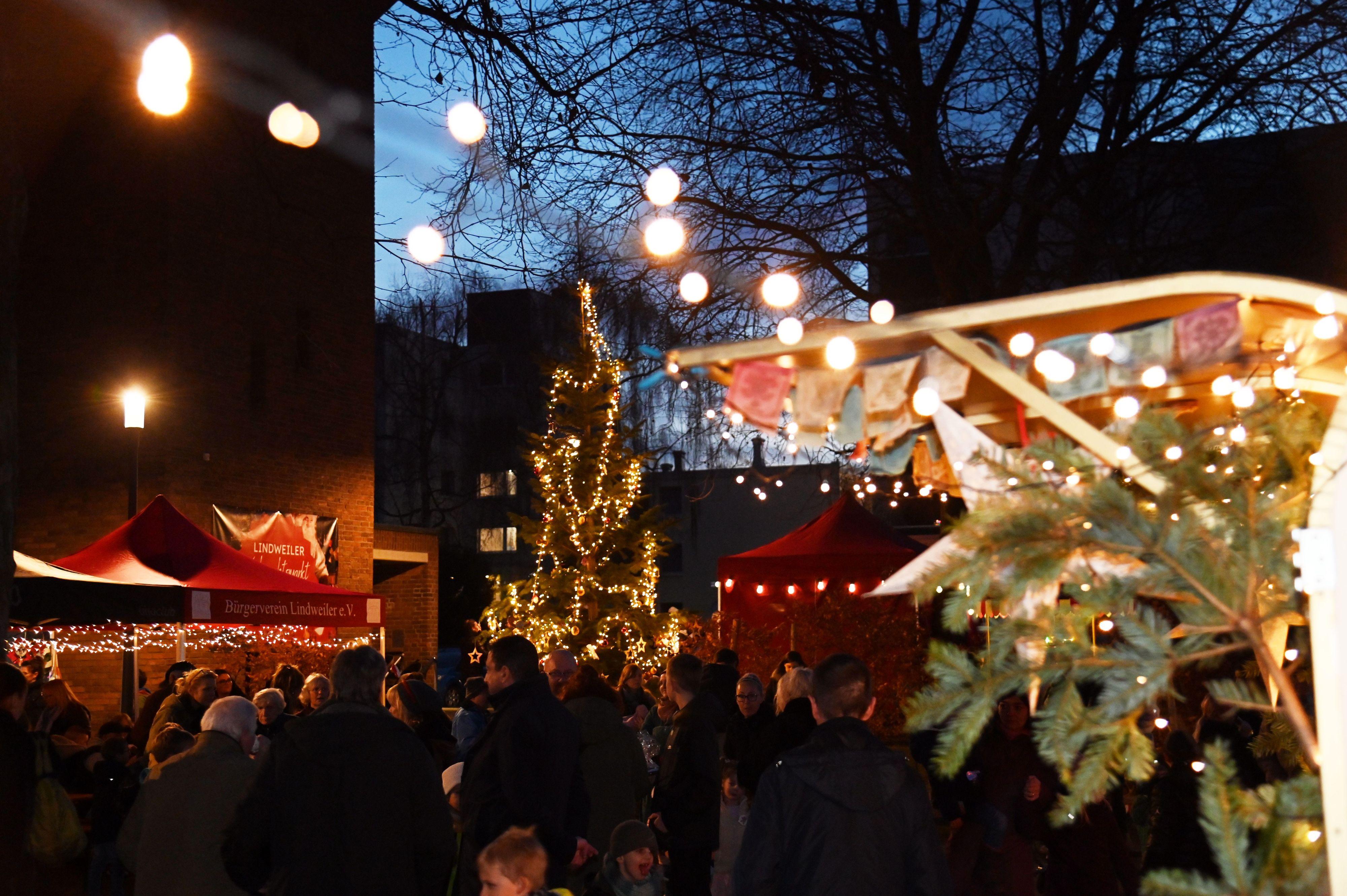 Exprss Com „VeedelsAdvent“: Neuer Weihnachtsmarkt in Köln – mit Party-Area | Express