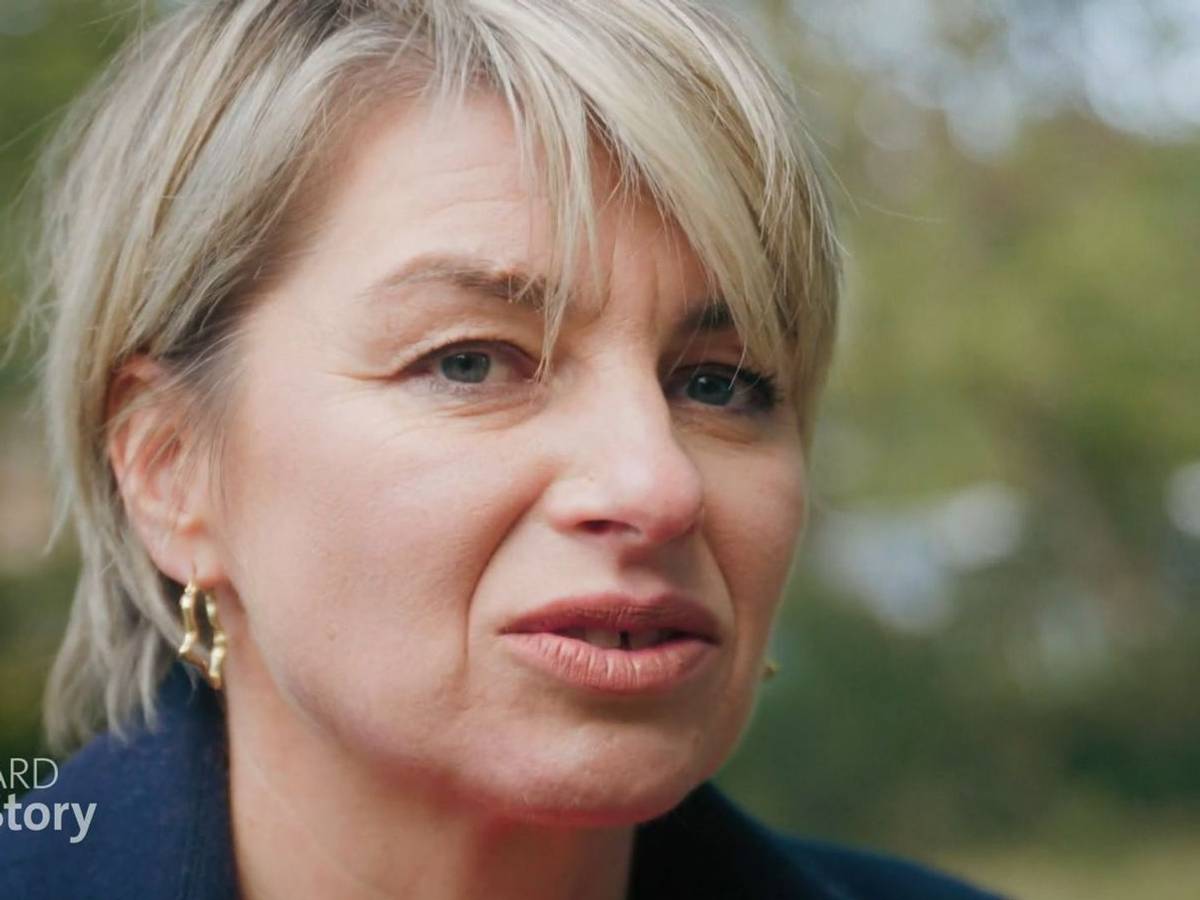 Sabine Heinrich führt durch die Doku „Die Wechseljahre: Zu heiß für Deutschland?“. (Bild: WDR / ARD)
