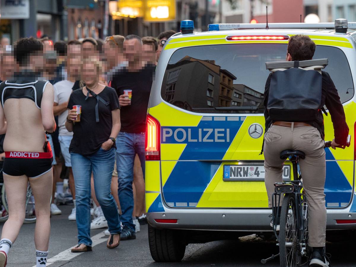 01.07.2022, Köln: ColognePride (CSD-Straßenfest) in der Schaafenstraße. Foto: Uwe Weiser