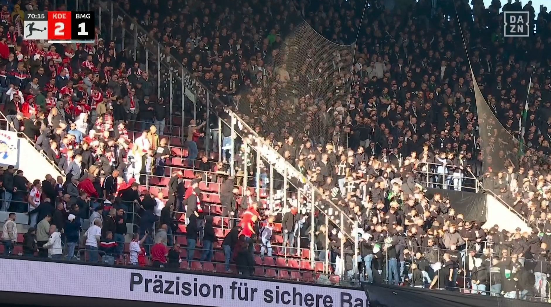 Ausschreitungen im Rhein-Energie-Stadion