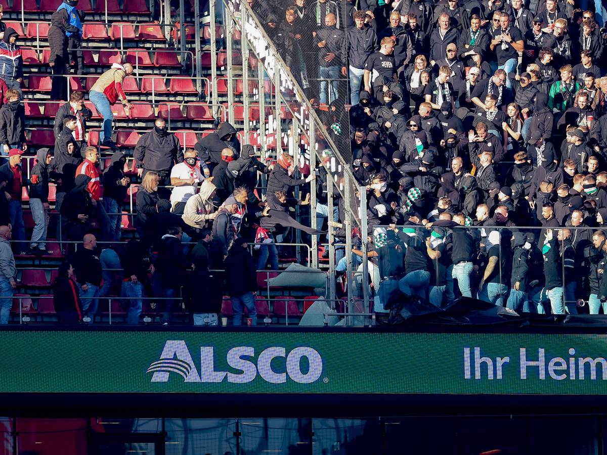 Fan-Schlägerei im Rhein-Energie-Stadion.