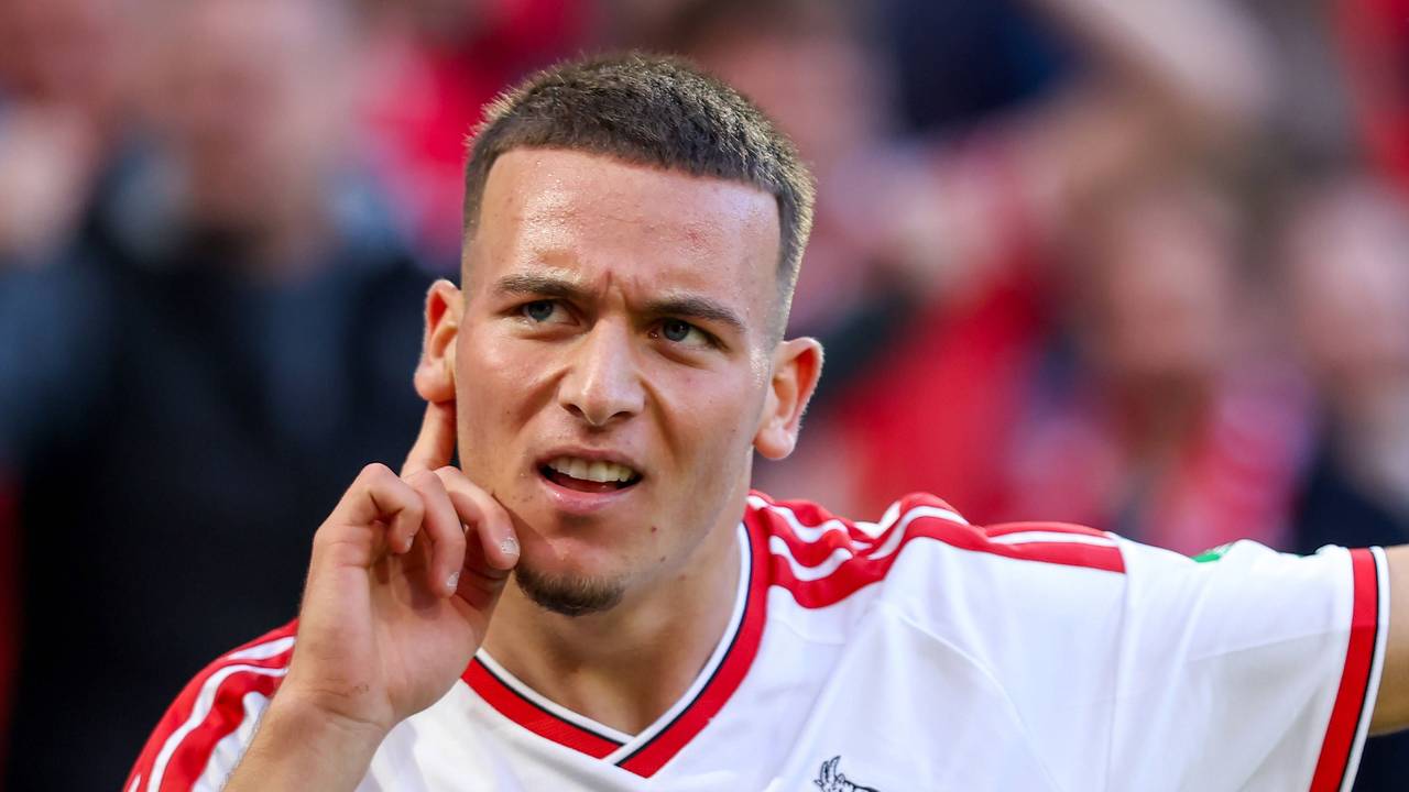 Kölns Stürmer Said El Mala gestikuliert nach seinem Treffer im Derby gegen Borussia Mönchengladbach.