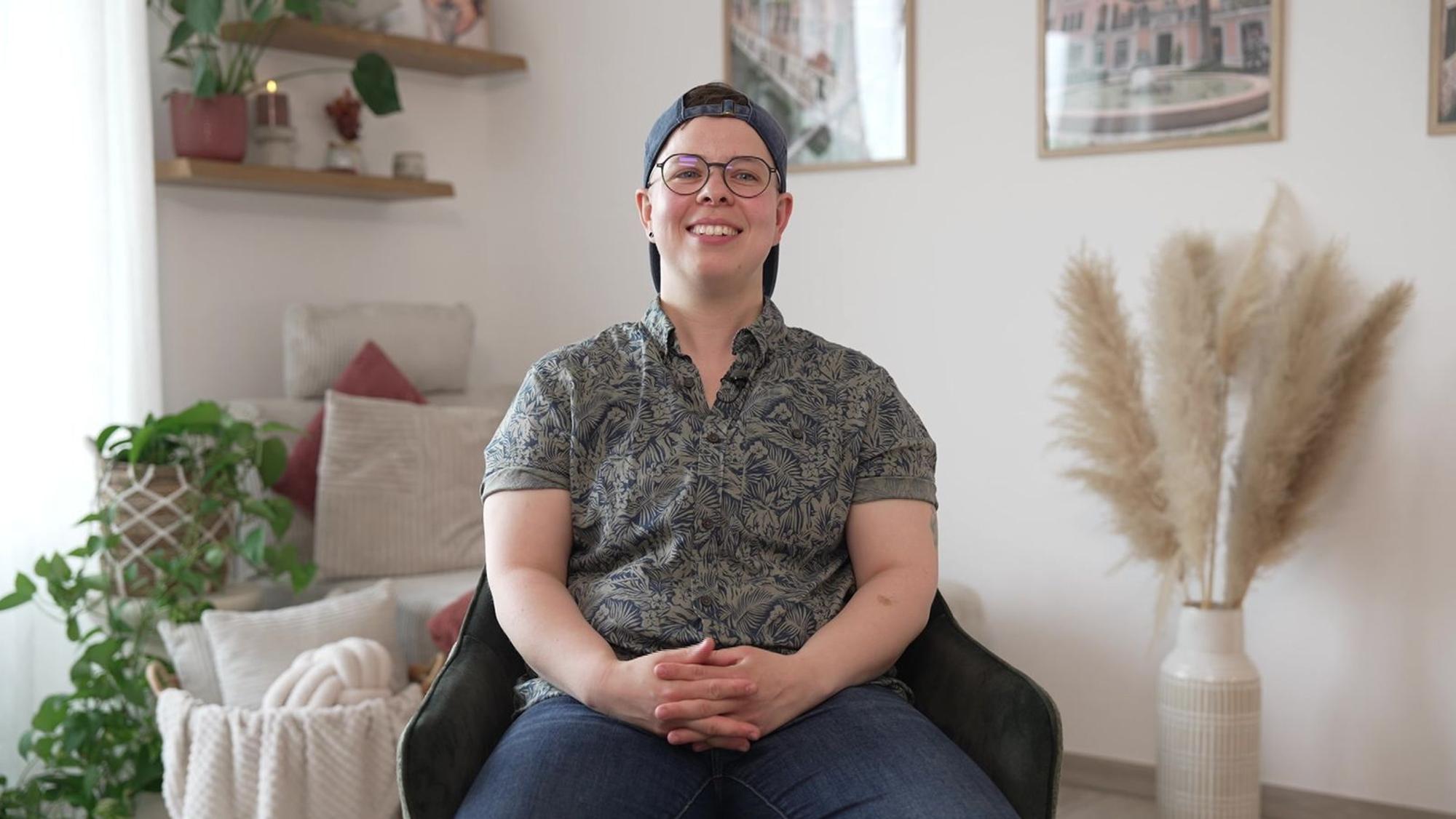 Linda (30) sieht sich als Energiebündel. (Bild: RTL)