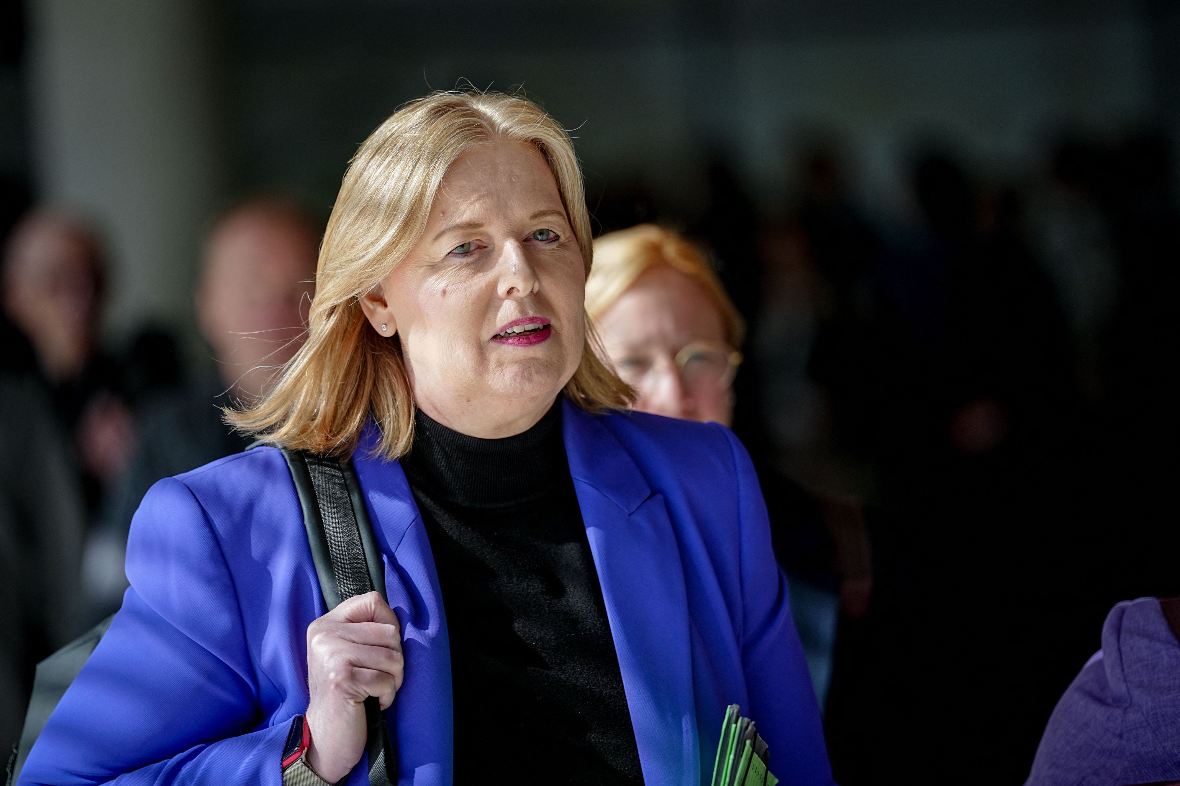 Bärbel Bas (SPD), Bundesministerin für Arbeit und Soziales und SPD-Parteivorsitzende, kommt zur Sitzung ihrer Bundestagsfraktion.