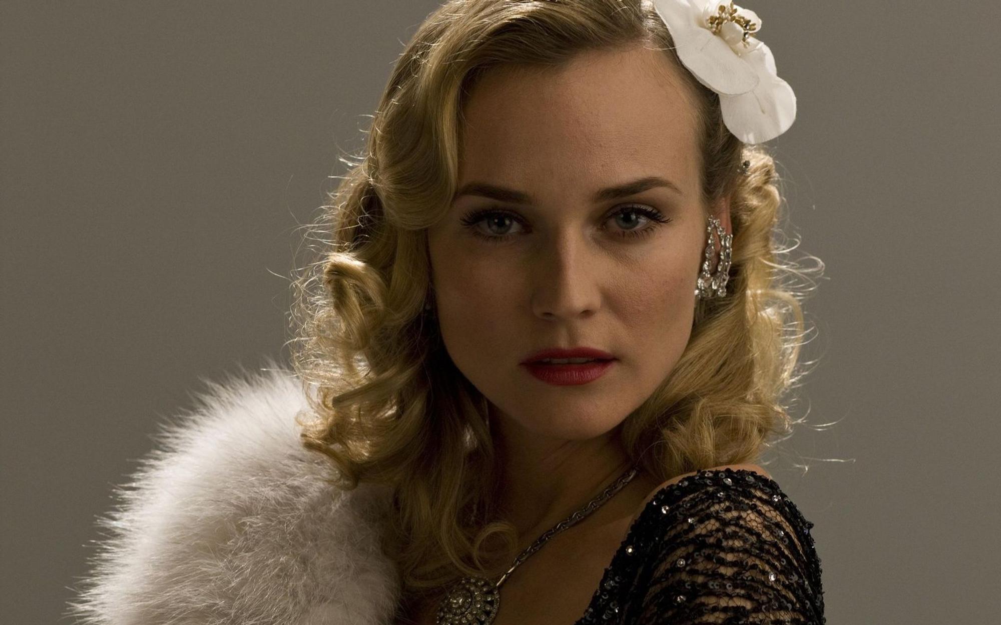 Bridget von Hammersmark (Diane Kruger) ist der Star des deutschen Kinos, gleichzeitig aber Spionin für die „Basterds“. (Bild: © 2009 Universal Studios. All Rights Reserved.)