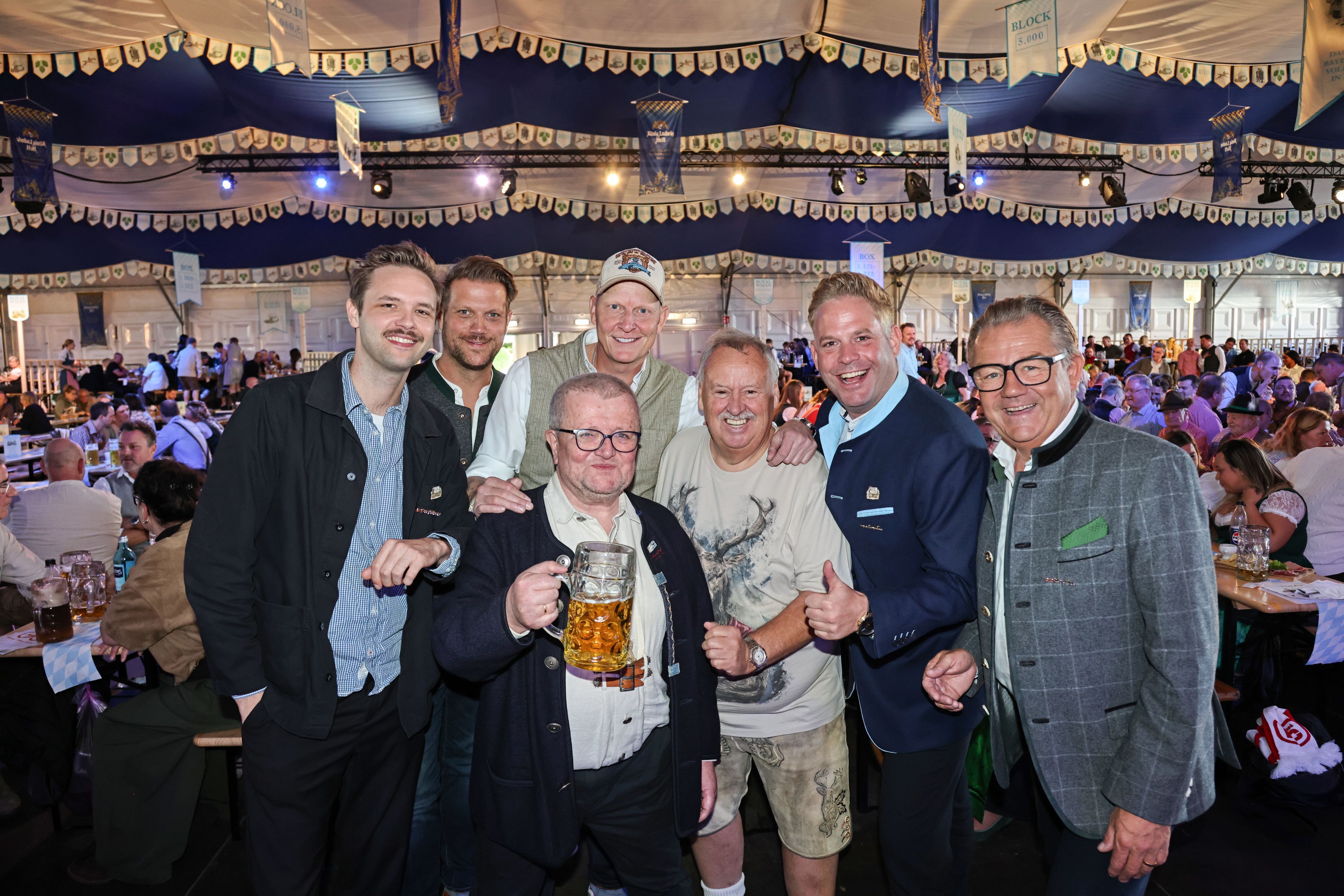 Horst Müller mit Martin Kuhlewind, Alexander Barth, Jochen Damm, Peter van den Brock, Ken Reise und Frank Remagen.