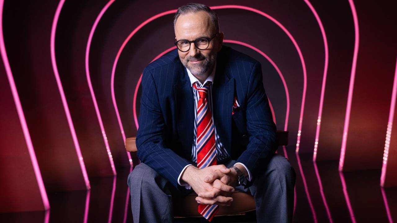 Kurt Krömer schickt seine Gäste in seiner neuen Show entweder ins Paradies oder in die Hölle. (Bild: ZDF / Ben Knabe)
