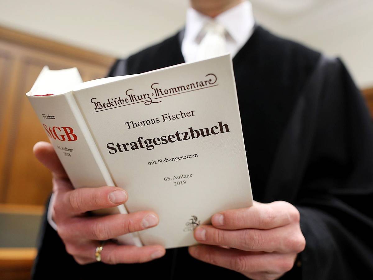 Das Kölner Amtsgericht verhandelt gegen einen Kölner Rechtsanwalt.