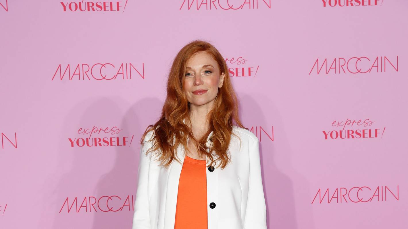 Die Schauspielerin Marleen Lohse kommt im Wintergarten Varieté zur Show des Labels Marc Cain.