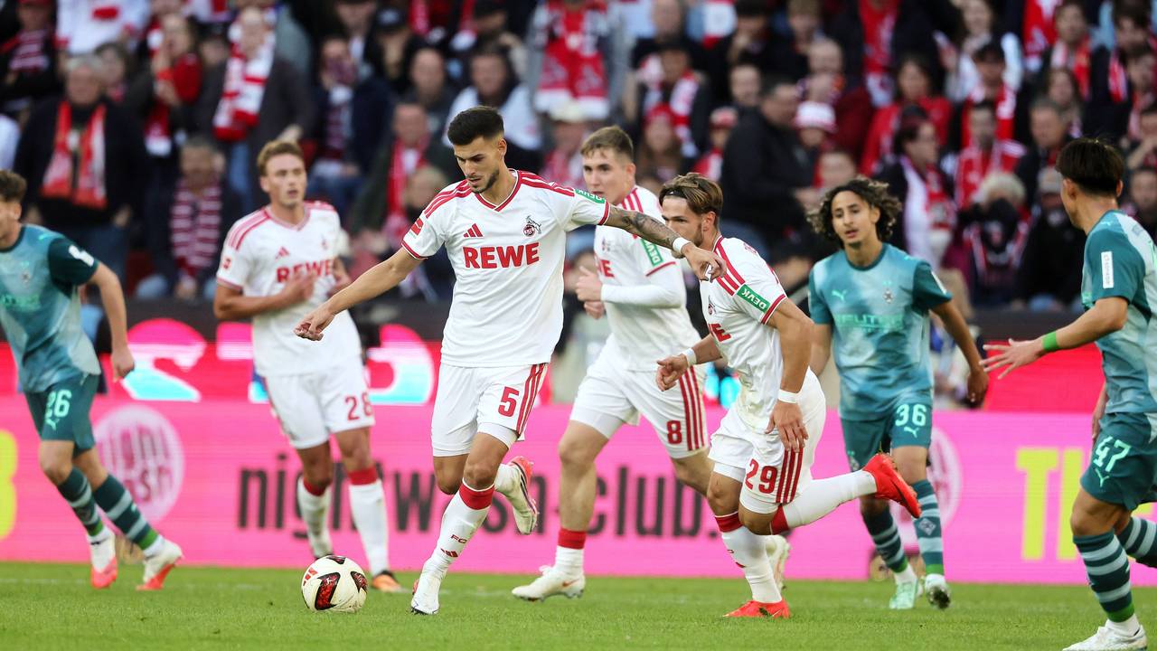 Tom Krauß für den 1. FC Köln am Ball