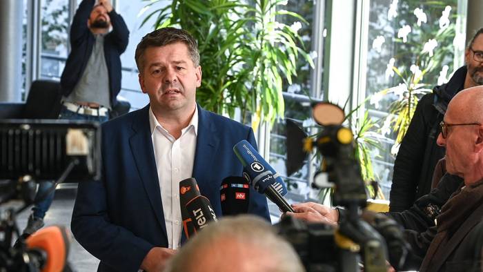 Sven Schulze, CDU-Fraktionsvorsitzender und Ministerpräsident von Sachsen-Anhalt, nach der Fraktionsversammlung der CDU‑Landtagsfraktion.