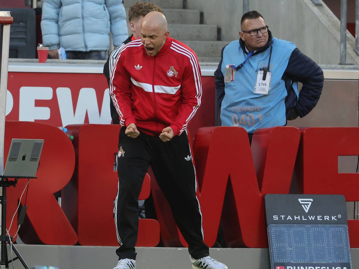 Rene Wagner jubelt gegen Mönchengladbach.