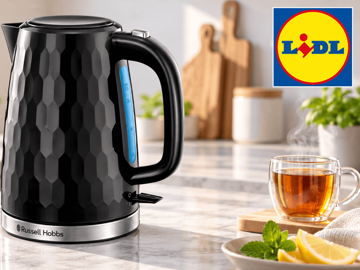 Russell Hobbs Wasserkocher in Schwarz