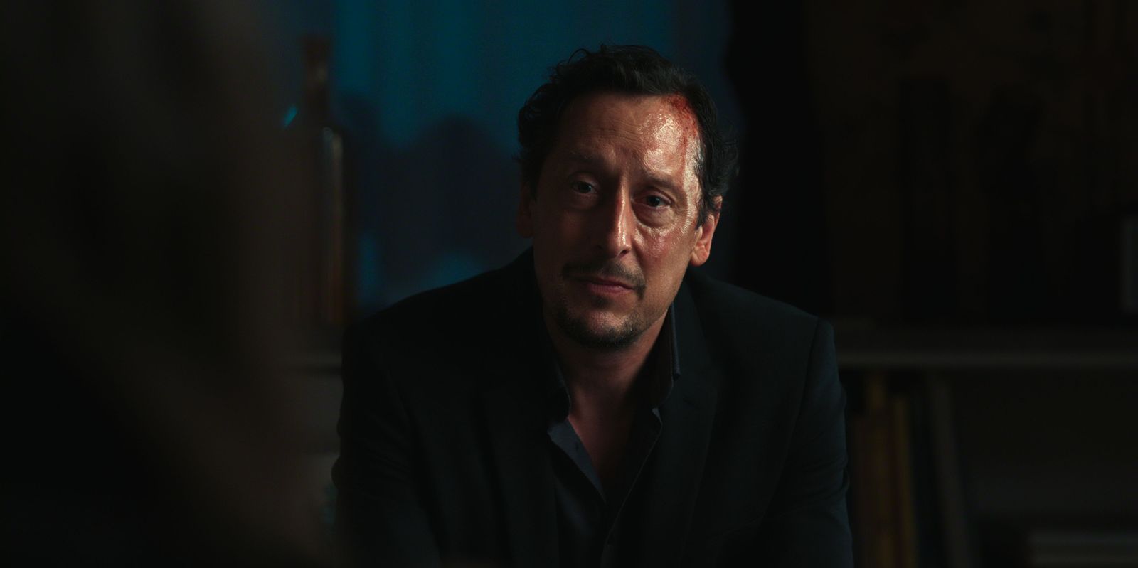ist Robert Lenzen (Hans Löw) wirklich der Mörder von Lisas Schwester Anna, oder war alles am Ende ganz anders, als sie sich zu erinnern glaubt? (Bild: Netflix)
