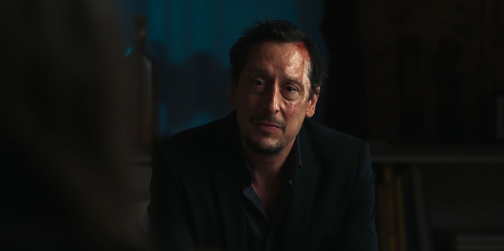 ist Robert Lenzen (Hans Löw) wirklich der Mörder von Lisas Schwester Anna, oder war alles am Ende ganz anders, als sie sich zu erinnern glaubt? (Bild: Netflix)