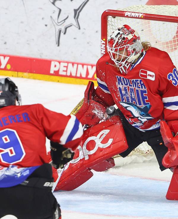 Mirko Pantkowski als Goalie der Kölner Haie.