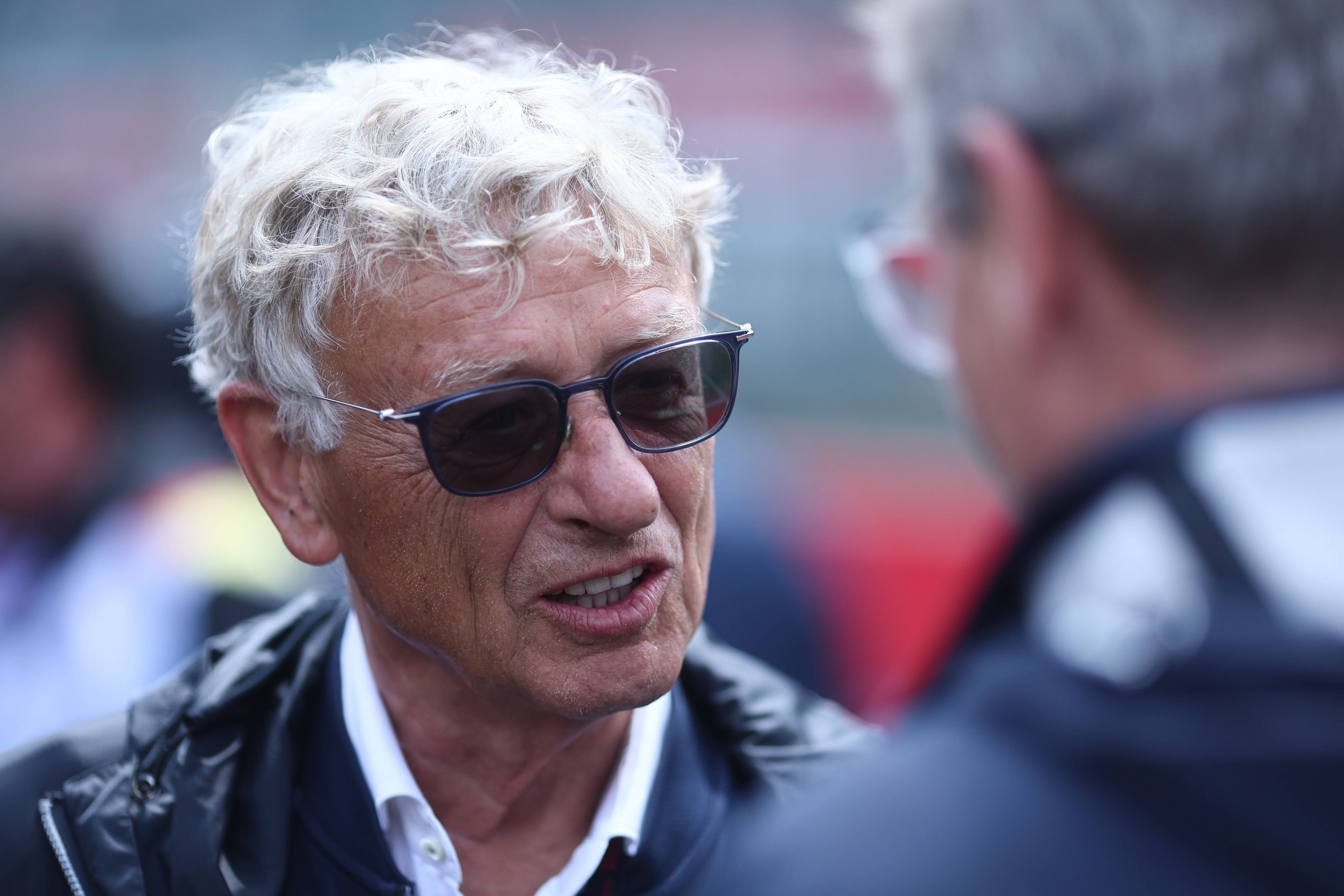 Hermann Tilke mit Sonnenbrille.