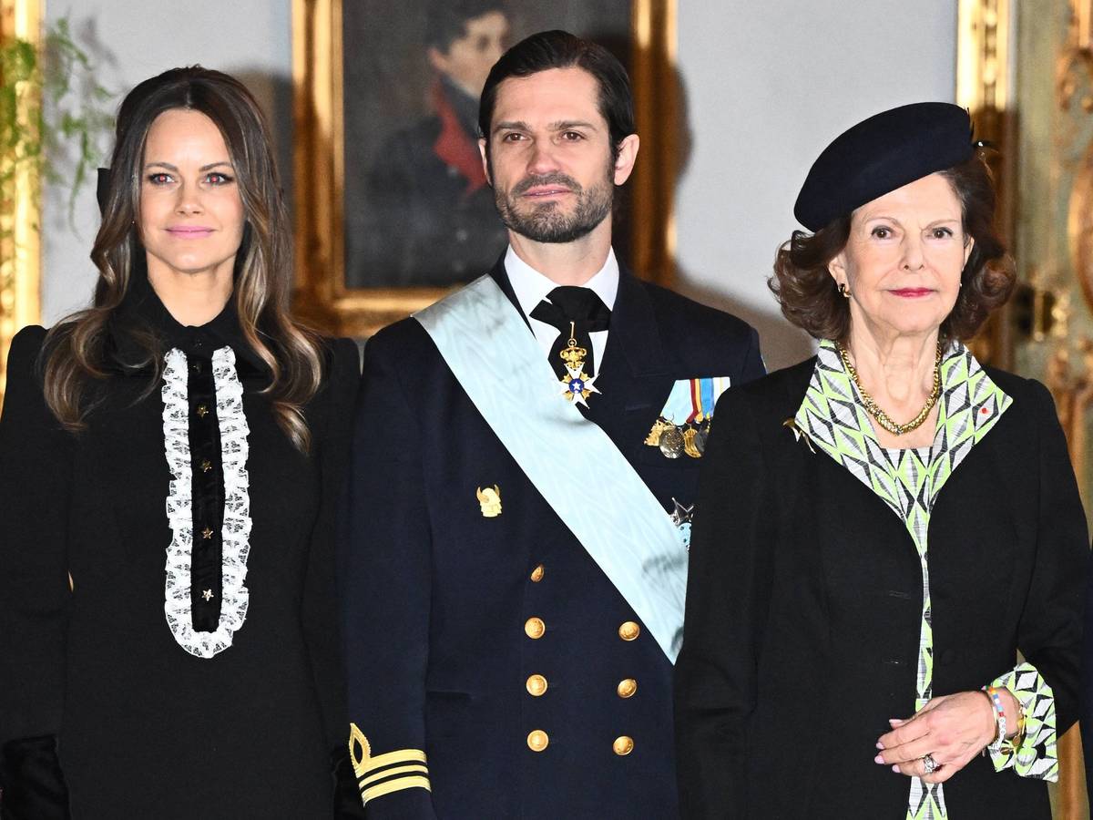 Prinzessin Sofia, Prinz Carl Philip und Königin Silvia empfangen den französischen Präsidenten Emmanuel Macron und dessen Ehefrau Brigitte im Rahmen ihres zweitägigen Staatsbesuchs in Schweden.