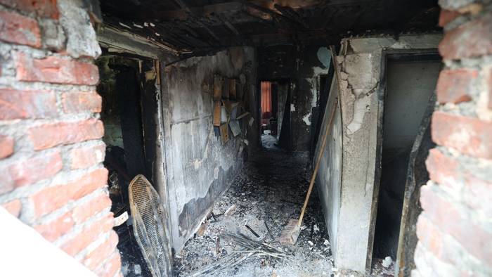 Eine ausgebrannte Wohnung nach einem Feuerinferno.