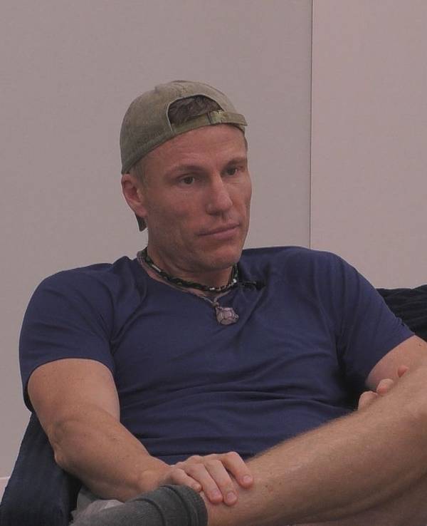 Ex-Bayern-Profi Christian Lell spricht bei „Promi Big Brother“ über seine tiefe Krise. (Bild: Joyn)