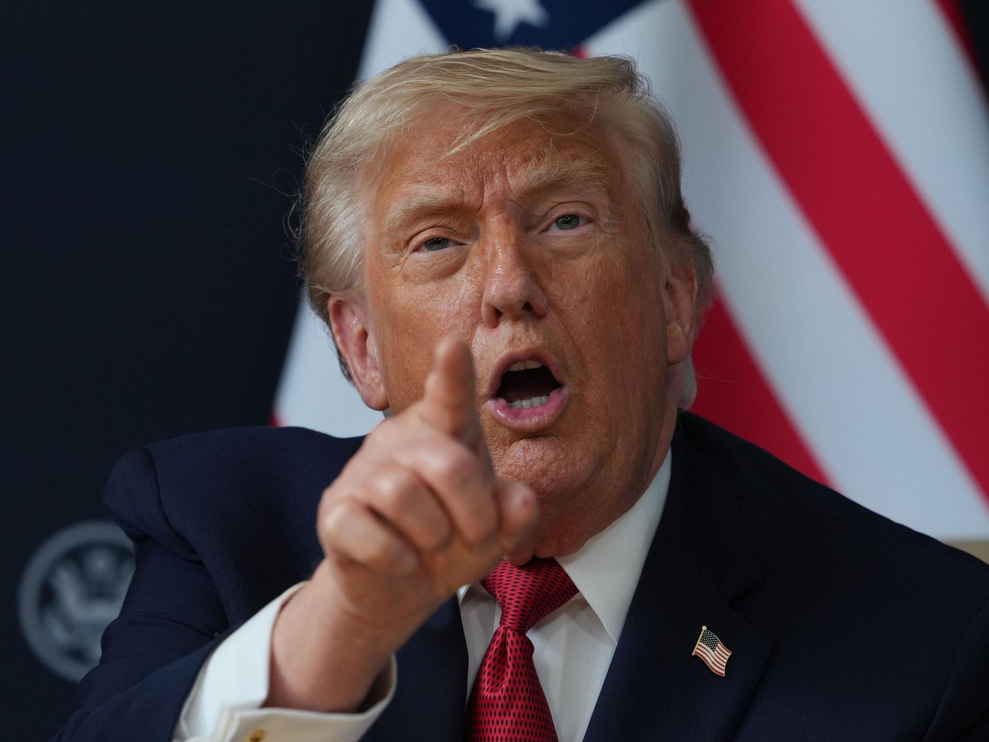 US-Präsident Donald Trump (Archivbild): Die USA erwägen nach CNN-Informationen den Einsatz ihrer größten nicht-atomaren Bombe gegen den Iran.