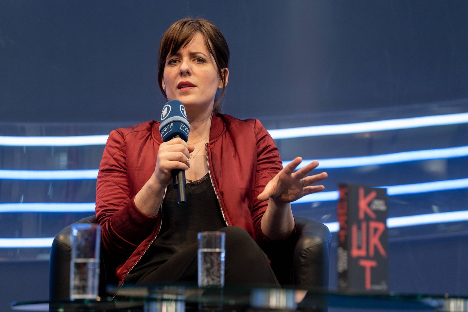 Sarah Kuttner, hier bei der Leipziger Buchmesse 2019, ist an Brustkrebs erkrankt. (Bild: IMAGO / Chris Emil Janßen)