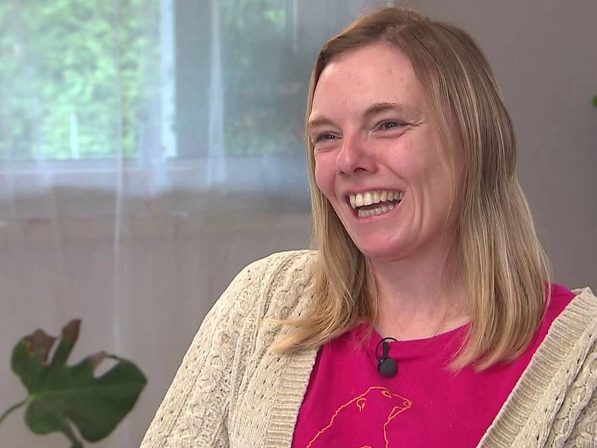 „Manchmal bin ich ein Spaßvogel“: Susus Humor ist unwiderstehlich. (Bild: RTL)