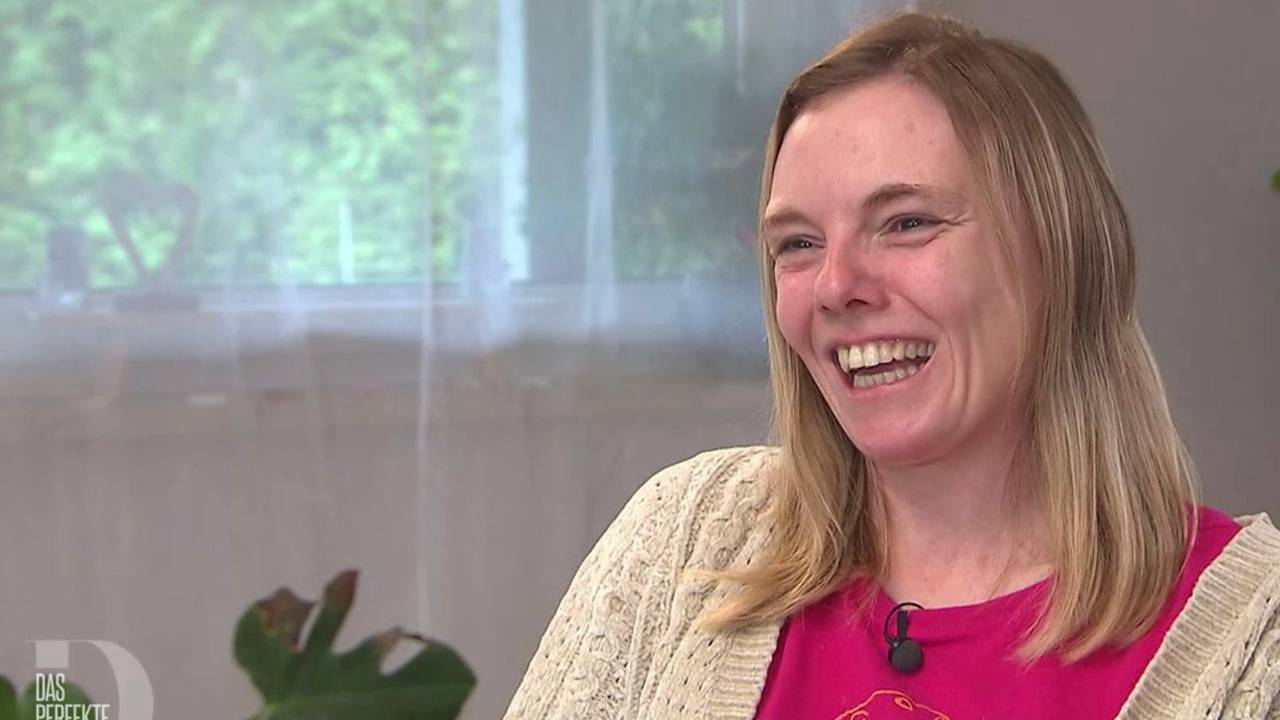 „Manchmal bin ich ein Spaßvogel“: Susus Humor ist unwiderstehlich. (Bild: RTL)