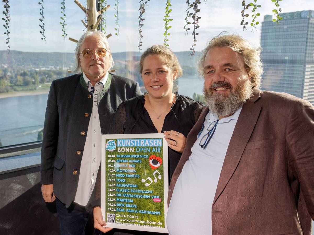 Die KunstRasen-Macher Ernst-Ludwig Hartz, Katrin Wurm und Martin Nötzel stellten das Programm der Open-Air-Saison 2027 in Bonn-Gronau vor.