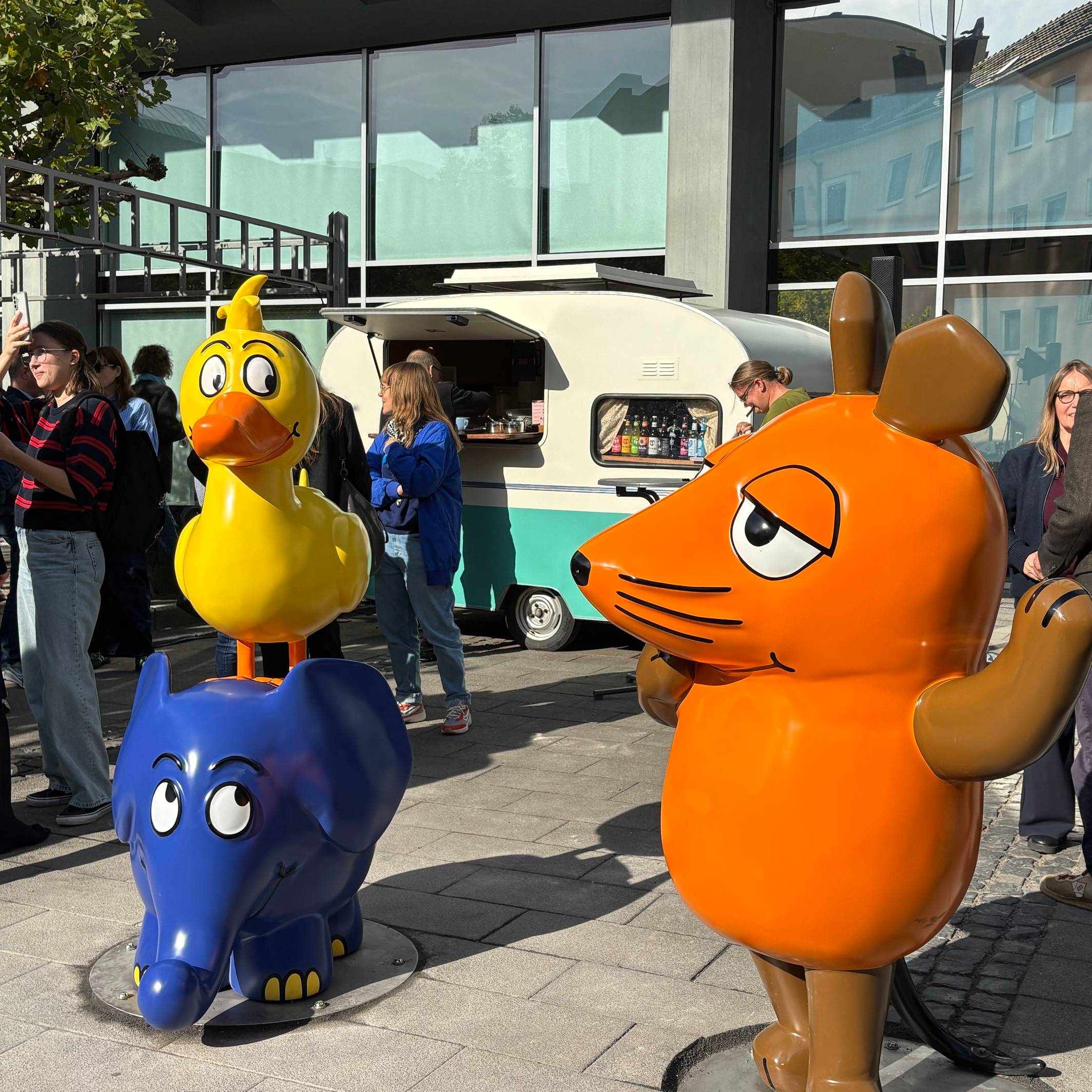 Die neuen Figuren der Maus, des Elefanten und der Ente.