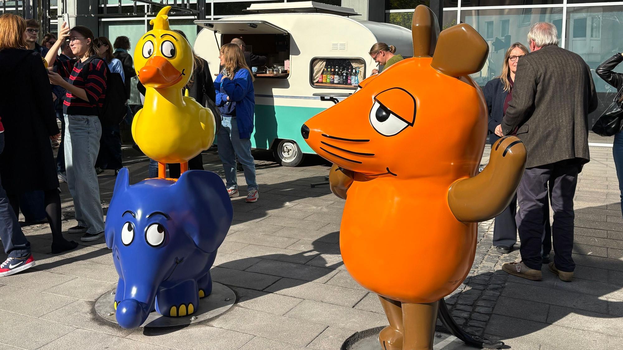 Die neuen Figuren der Maus, des Elefanten und der Ente.