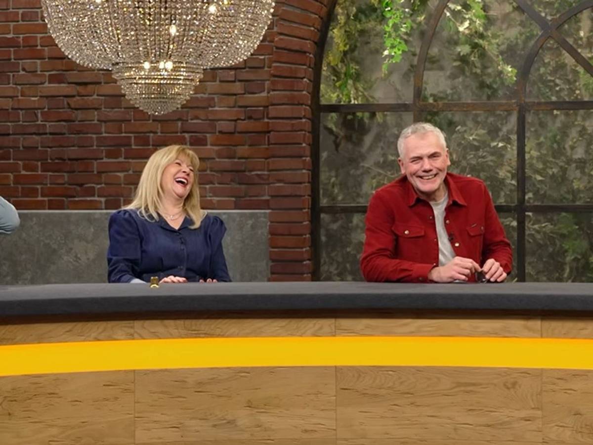 Die Idee eines Händlerkollegen wollte Benjamin Leo Leo (links) am liebsten gar nicht hören. (Bild: ZDF)