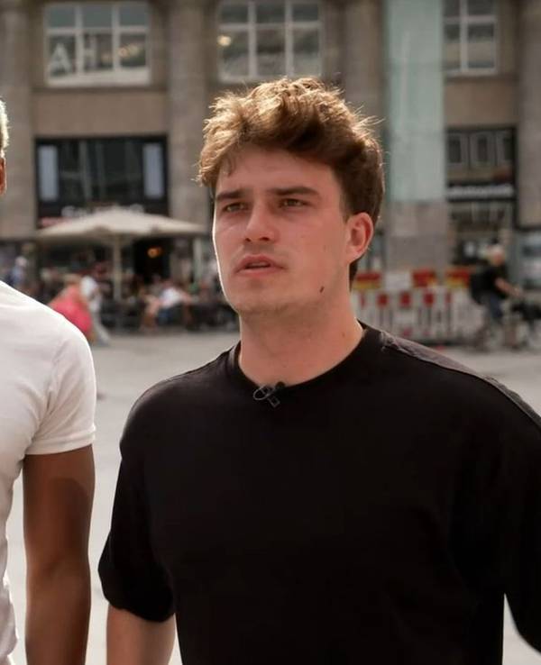 Jeremy Okoth (rechts) und Hannes Kessel haben sich ein Millionenbusiness aufgebaut. (Bild: RTL+)