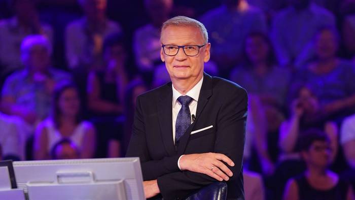 Günther Jauch hatte bei „Wer wird Millionär?“ einiges an Regelchaos wegzumoderieren. (Bild: RTL / Stefan Gregorowius)