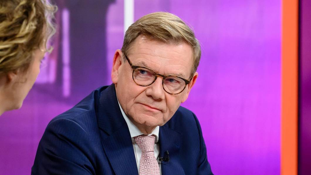 „Das Verhältnis zu den USA ist mehr ein Zweckbündnis geworden“, erklärte Außenminister Johann Wadephul (CDU) bei „Maybrit Illner“. „Wir hoffen, dass wir zu einem freundschaftlichen Miteinander wieder zurückkehren können.“ (Bild: ZDF/Svea Pietschmann )