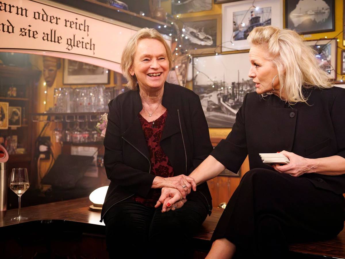 Elke Heidenreich äußerte sich bei „Inas Nacht“ zum Thema Gendern. (Bild: NDR/ Morris Mac Matzen)