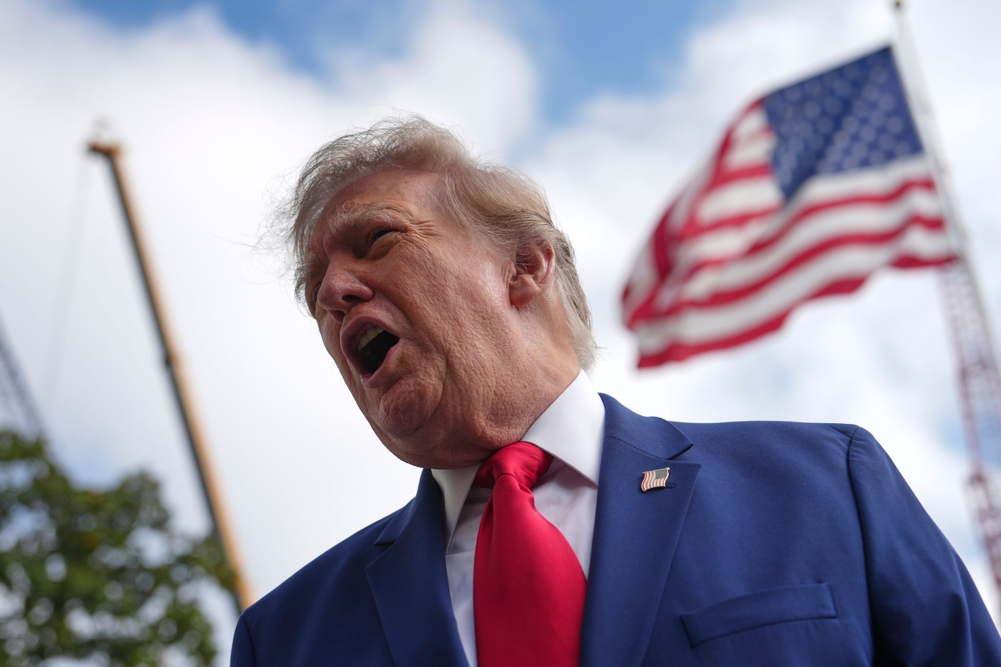 US-Präsident Trump redet.