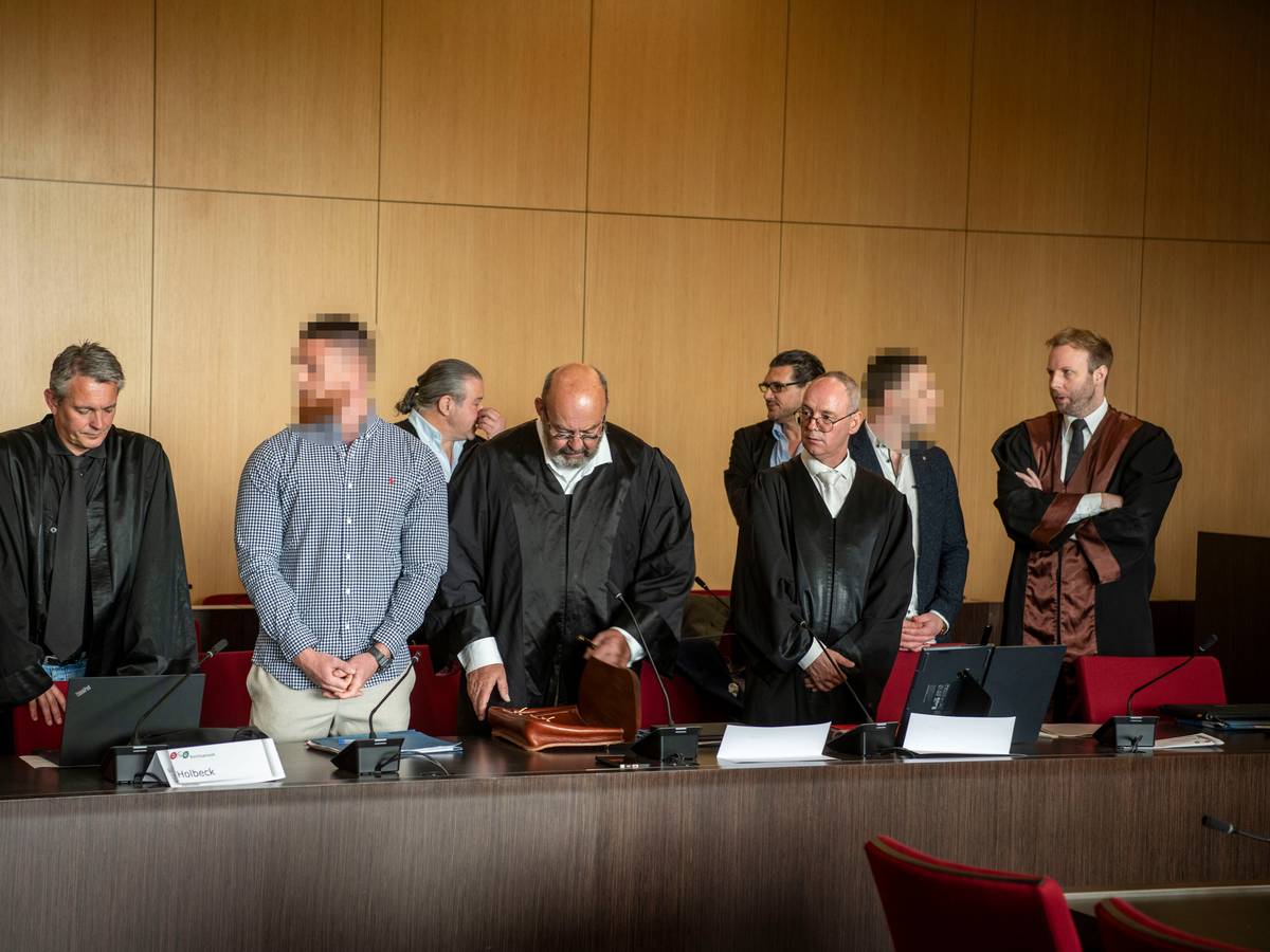 Die „Rich Kids“ mit ihren Anwälten vor Gericht.