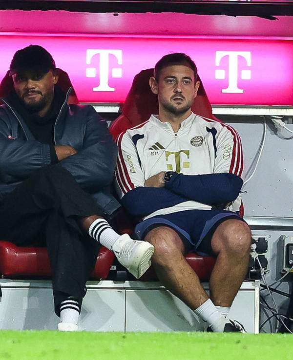 Verließ auch zum Jubeln gegen RB Leipzig nicht die Bayern-Bank: Trainer Vincent Kompany
