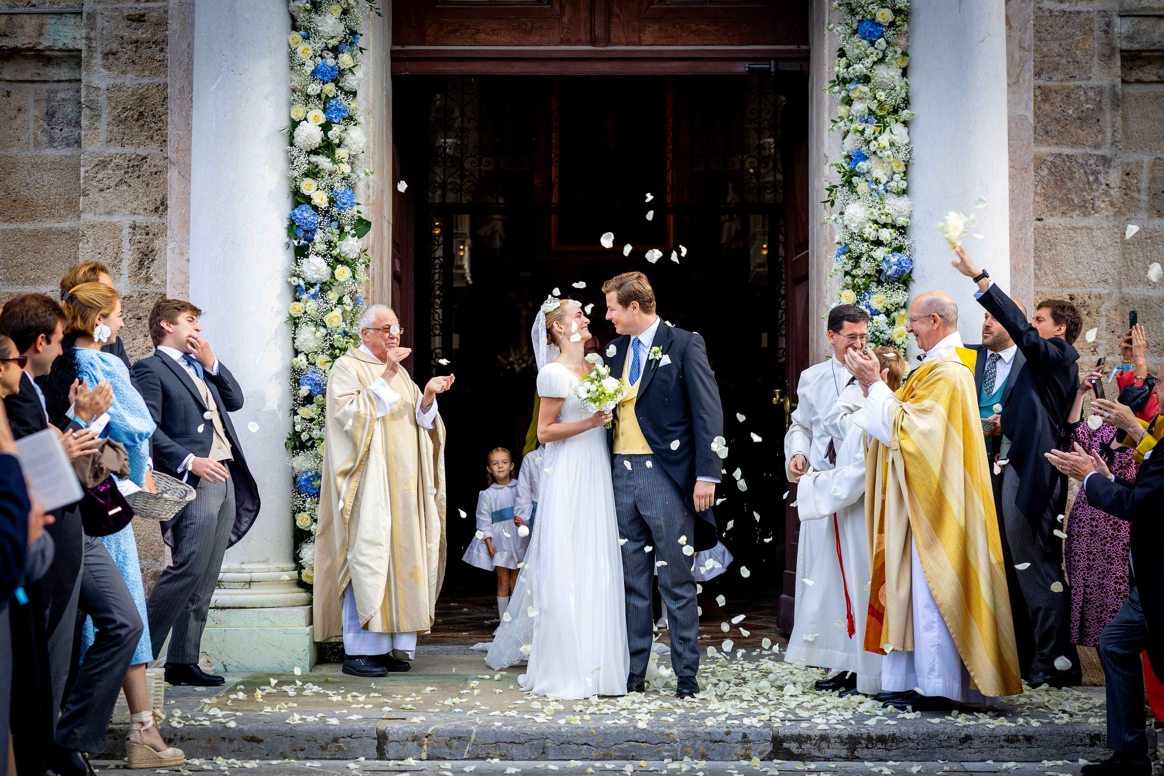 17-10-2026 Germany Wedding of Duchess Pauline of Wurttemberg and Count Constantin zu Konigsegg-Aulendorf in the former monastery church of St. Quirinus in Tegernsee. PUBLICATIONxINxGERxSUIxAUTxONLY Copyright: xPPEx
