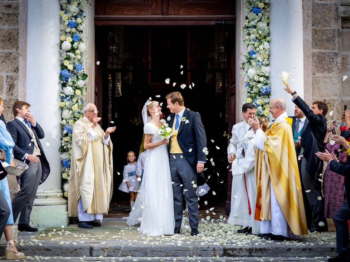 17-10-2026 Germany Wedding of Duchess Pauline of Wurttemberg and Count Constantin zu Konigsegg-Aulendorf in the former monastery church of St. Quirinus in Tegernsee. PUBLICATIONxINxGERxSUIxAUTxONLY Copyright: xPPEx
