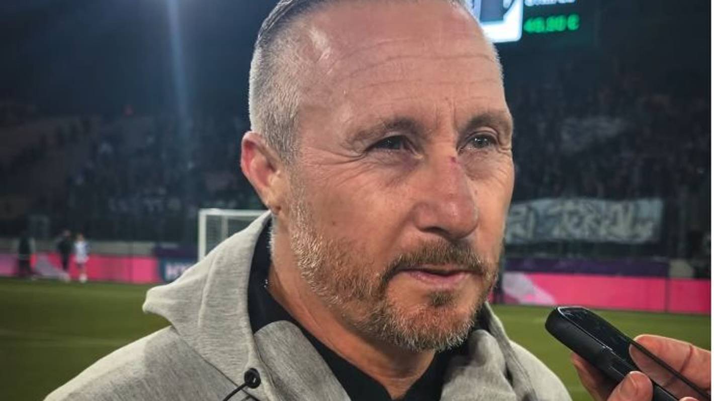 Christian Schaider mit blutiger Nase im Interview.