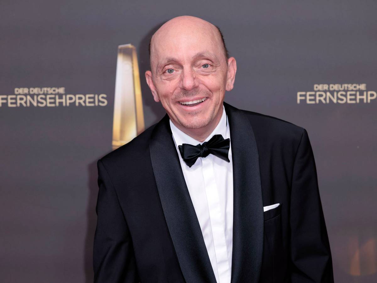 Bernhard Hoëcker beim Deutschen Fernsehpreis 2026 in Köln