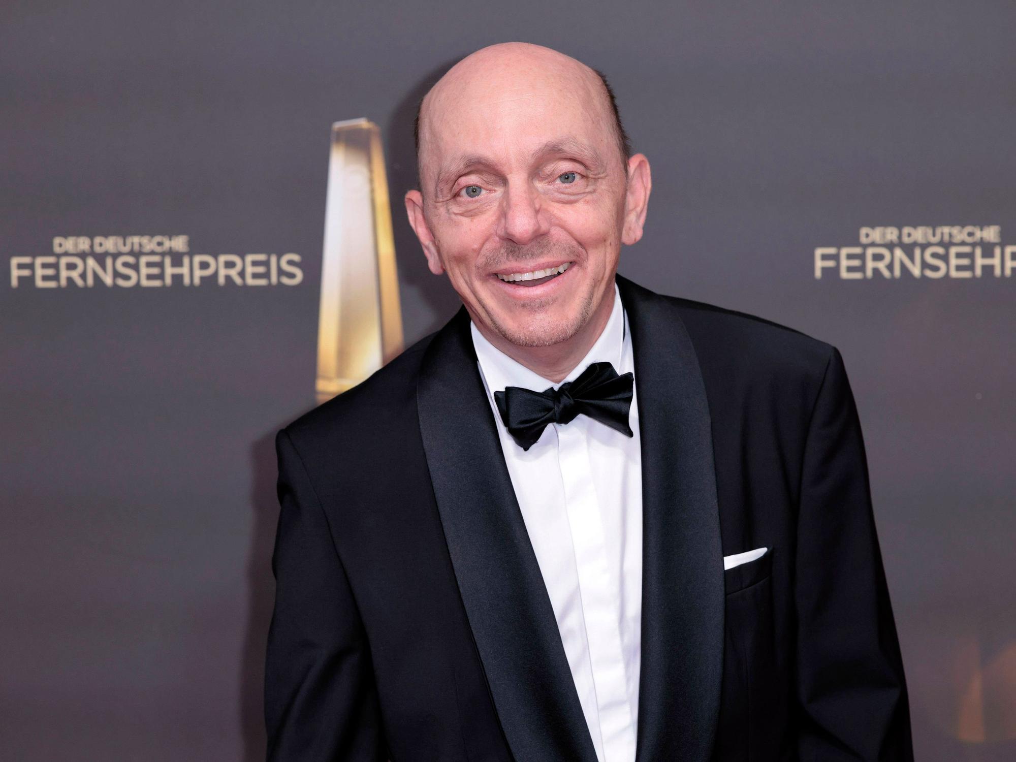 Bernhard Hoëcker beim Deutschen Fernsehpreis 2026 in Köln